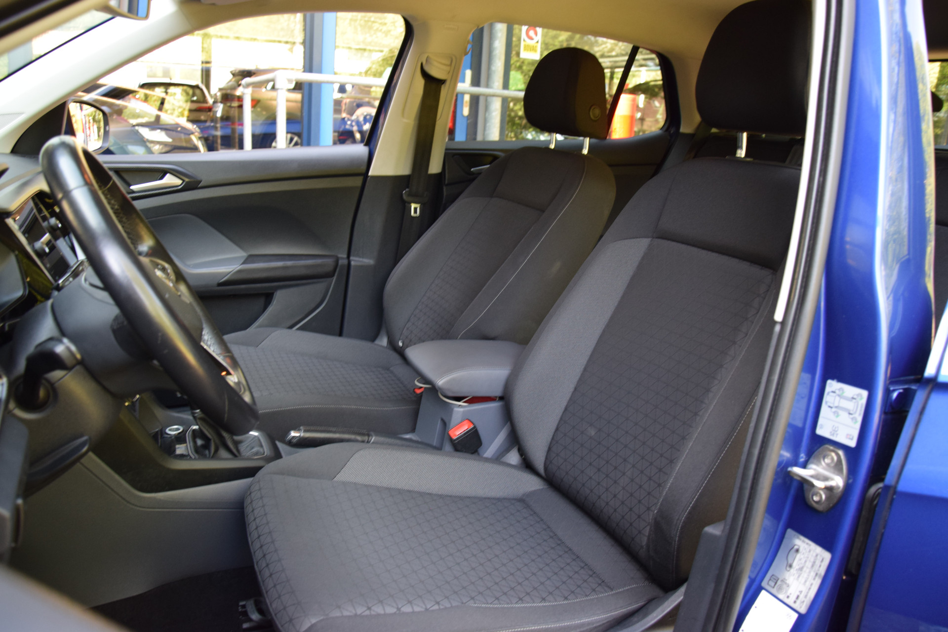 Volkswagen T-Cross 1.0 TSI 116PK Life DSG Automaat | Rijklaar incl. BOVAG Garantie | Org. NL | Navigatiesysteem | Parkeersensoren | Adaptive cruise control | PDC Voor&Achter | Carplay | Navigatie | afbeelding 10