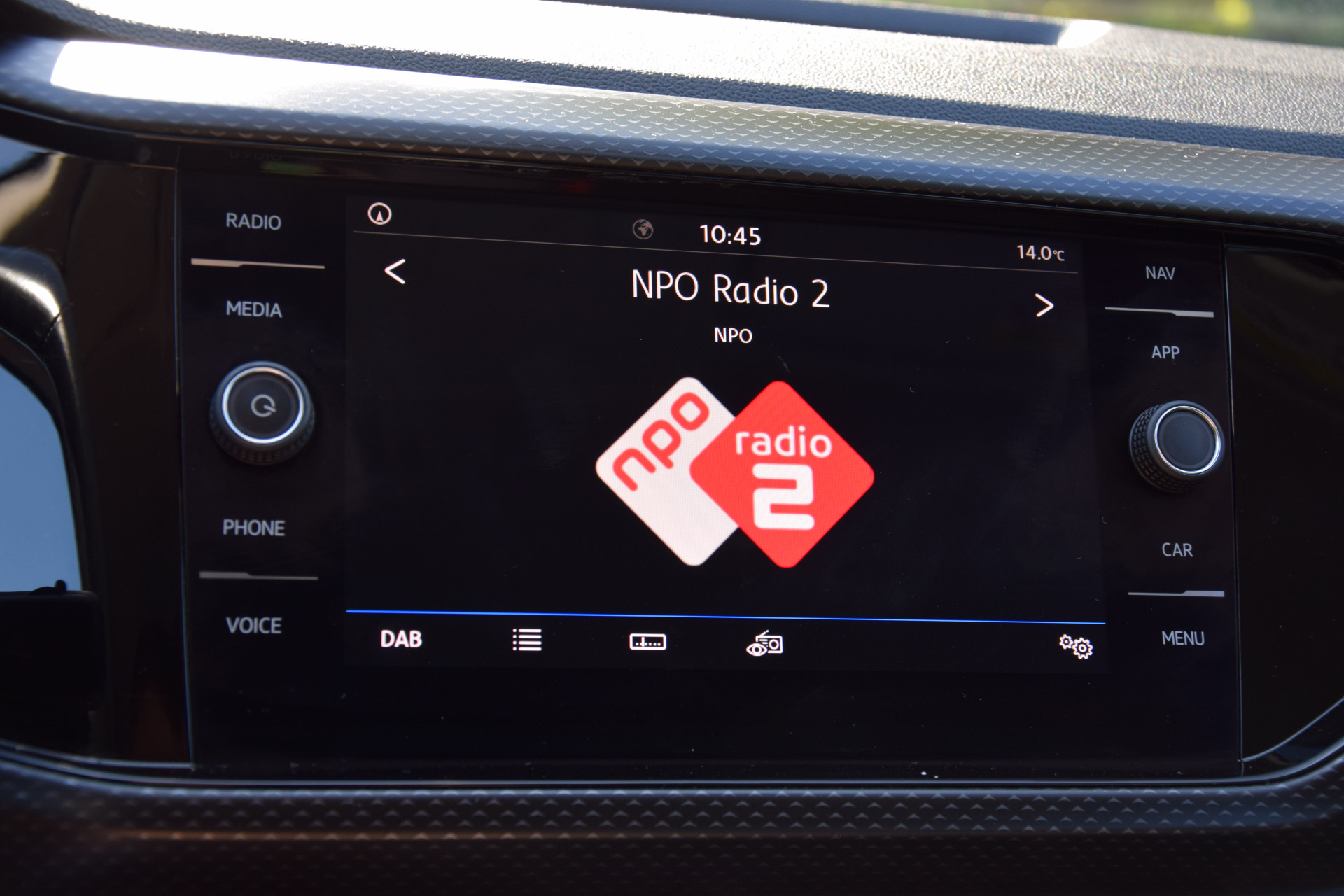 Volkswagen T-Cross 1.0 TSI 116PK Life DSG Automaat | Rijklaar incl. BOVAG Garantie | Org. NL | Navigatiesysteem | Parkeersensoren | Adaptive cruise control | PDC Voor&Achter | Carplay | Navigatie | afbeelding 21