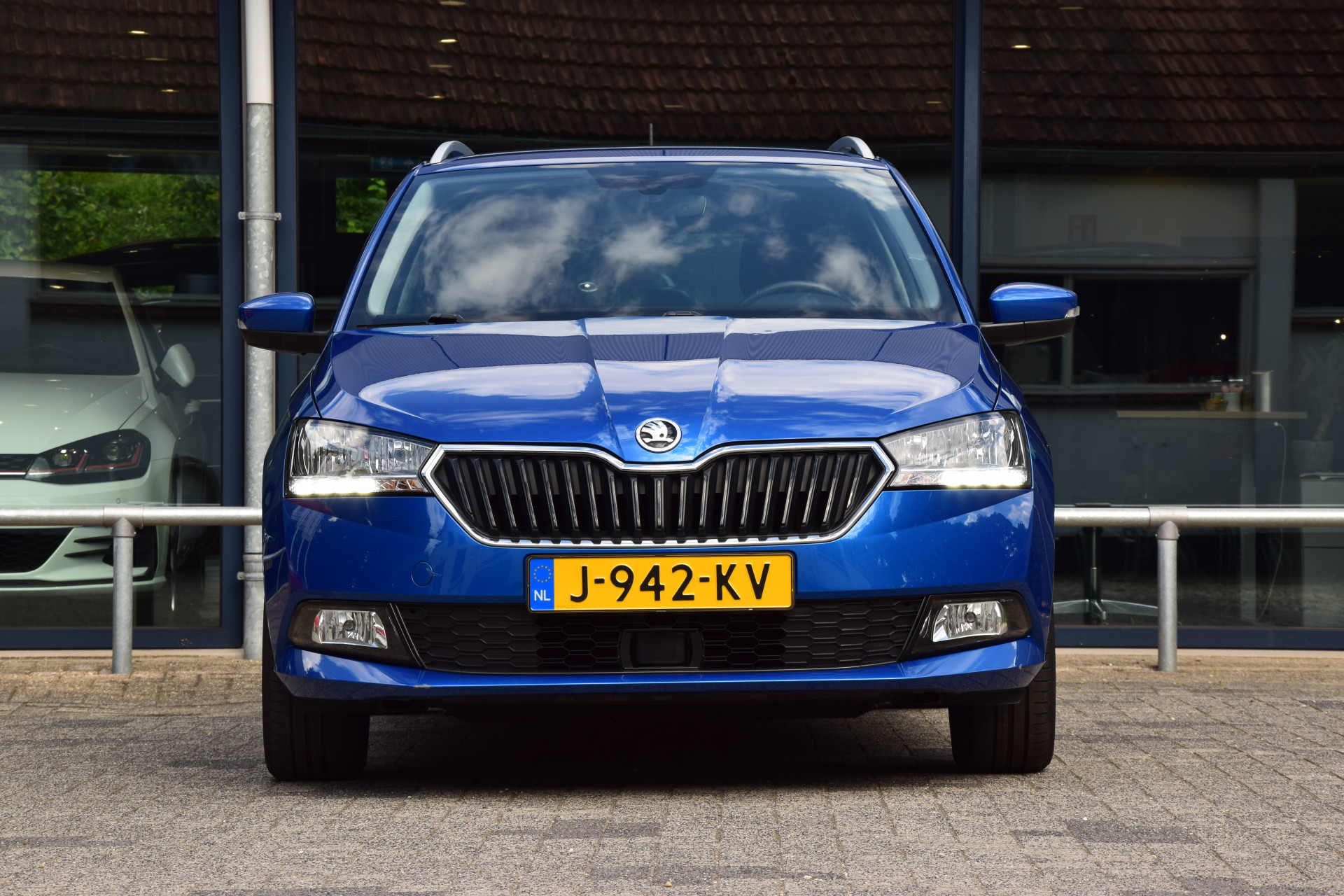 Skoda Fabia Combi 1.0 TSI 96PK Ambition | Org. NL | BOVAG Garantie | Trekhaak | Automatische Airco | Cruise Control | DAB Radio | Parkeersensoren | Apple Carplay/Android Auto | afbeelding 15