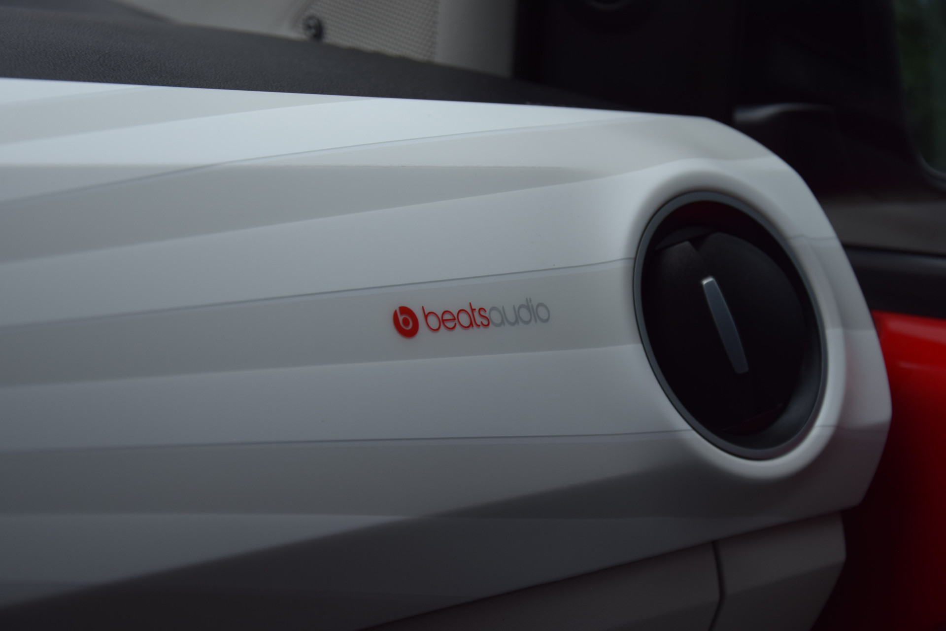 Volkswagen up! 1.0 BMT up! beats | BOVAG Garantie | Cruise Control | 15'' Velgen + All Season Banden | Multiunctioneel Stuurwiel | Bluetooth Telefoonverbinding | Dealer Onderhouden | afbeelding 27