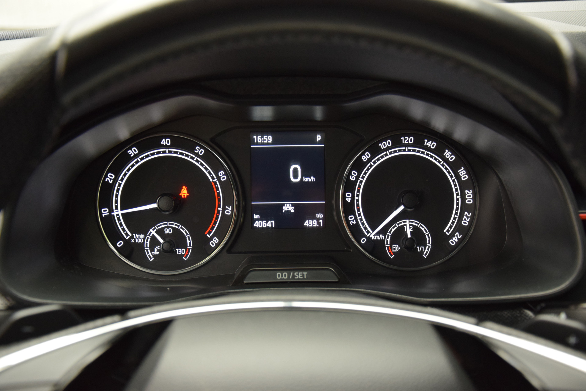 Skoda Kamiq 1.0 TSI 110PK Sport Business DSG Automaat | Orgineel NL | BOVAG Garantie |  Apple Carplay/Android Auto | Cruise Control | Climatronic | Automatisch dimmende binnenspiegel | Parkeersensoren achter | afbeelding 7