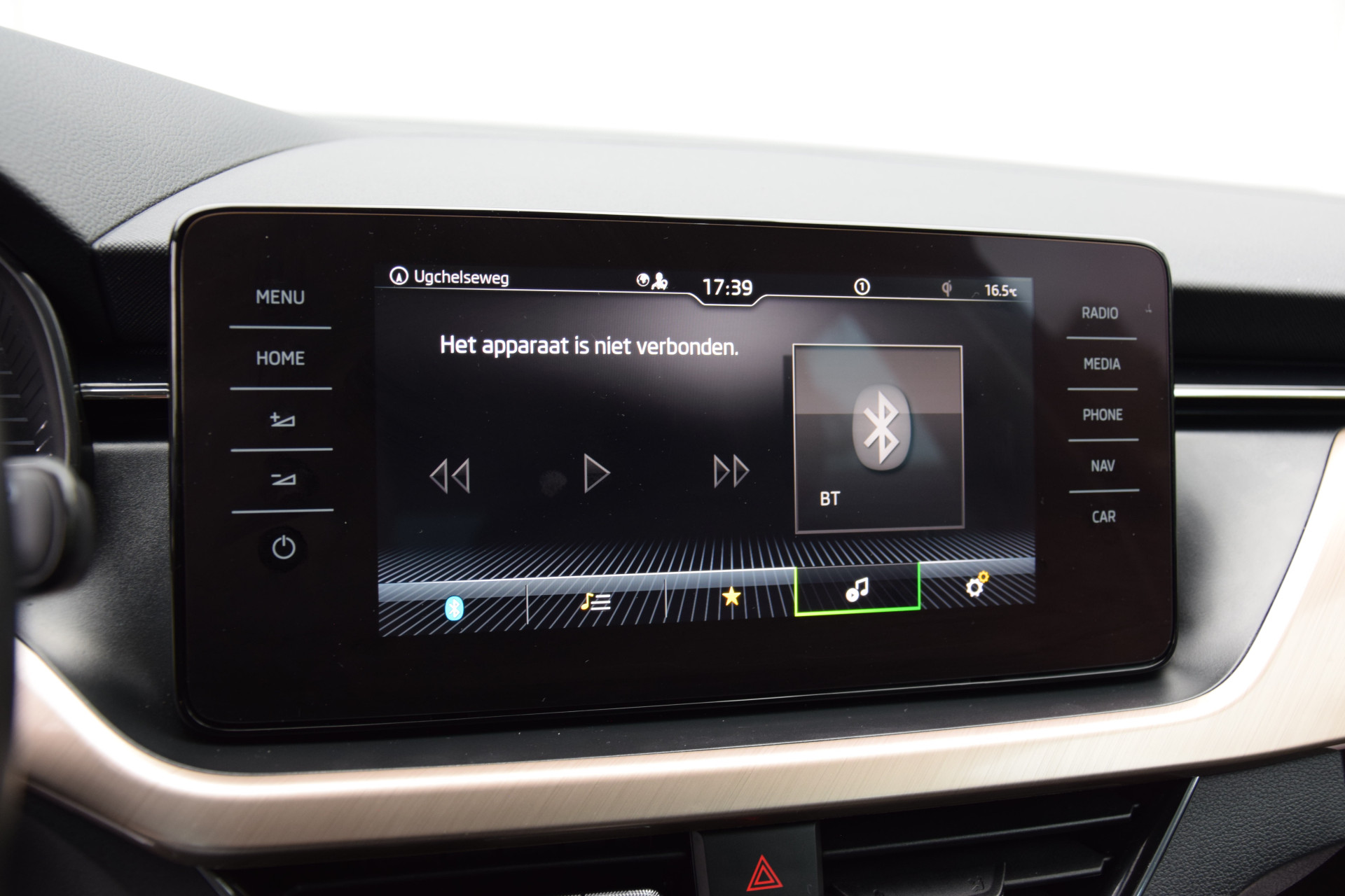 Skoda Kamiq 1.0 TSI 110PK Business Edition DSG Automaat | BOVAG Garantie | Virtual dashboard | Navigatie | Parkeersensor V&A | Apple Carplay/Android Auto | Climatronic afbeelding 21