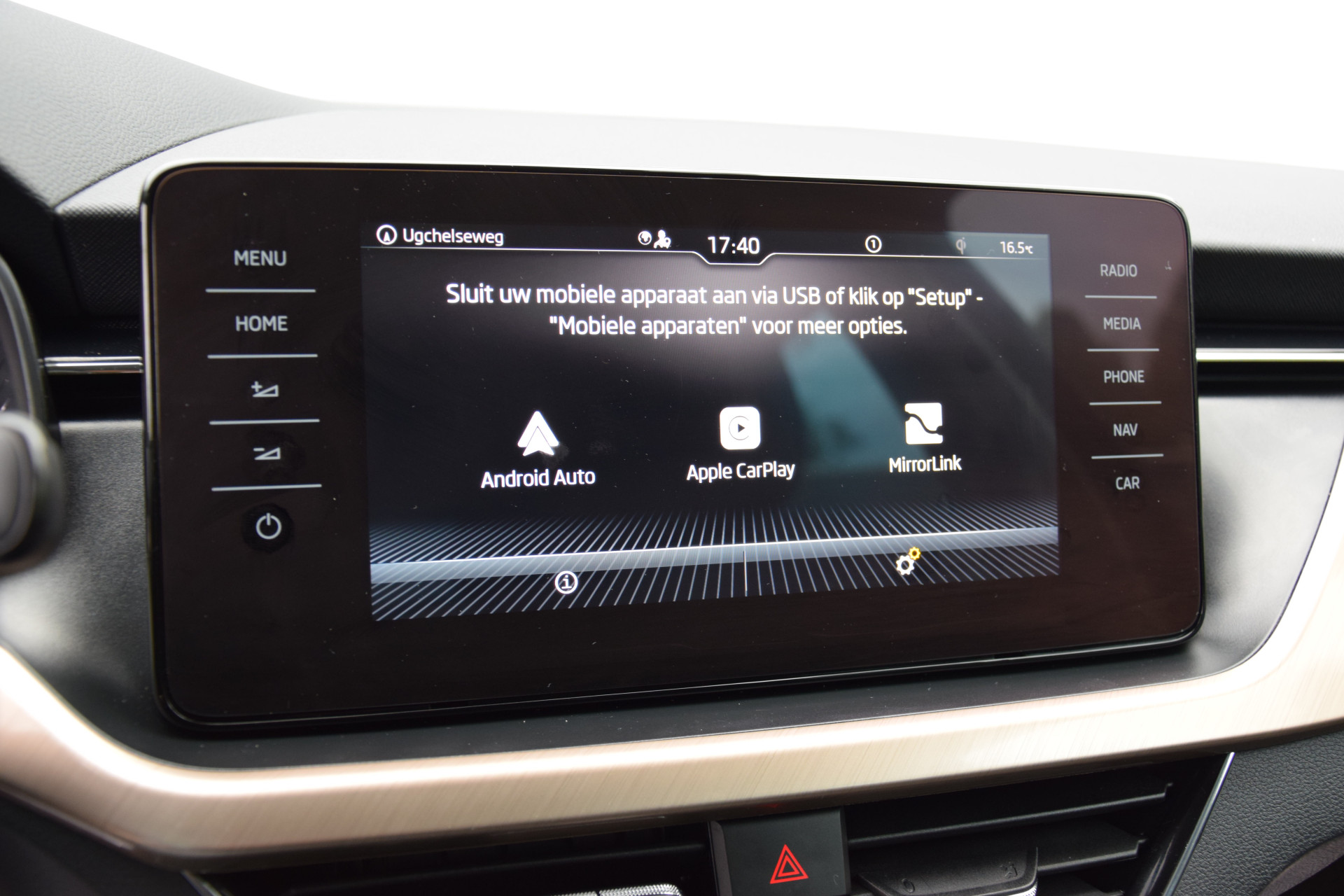 Skoda Kamiq 1.0 TSI 110PK Business Edition DSG Automaat | BOVAG Garantie | Virtual dashboard | Navigatie | Parkeersensor V&A | Apple Carplay/Android Auto | Climatronic afbeelding 23