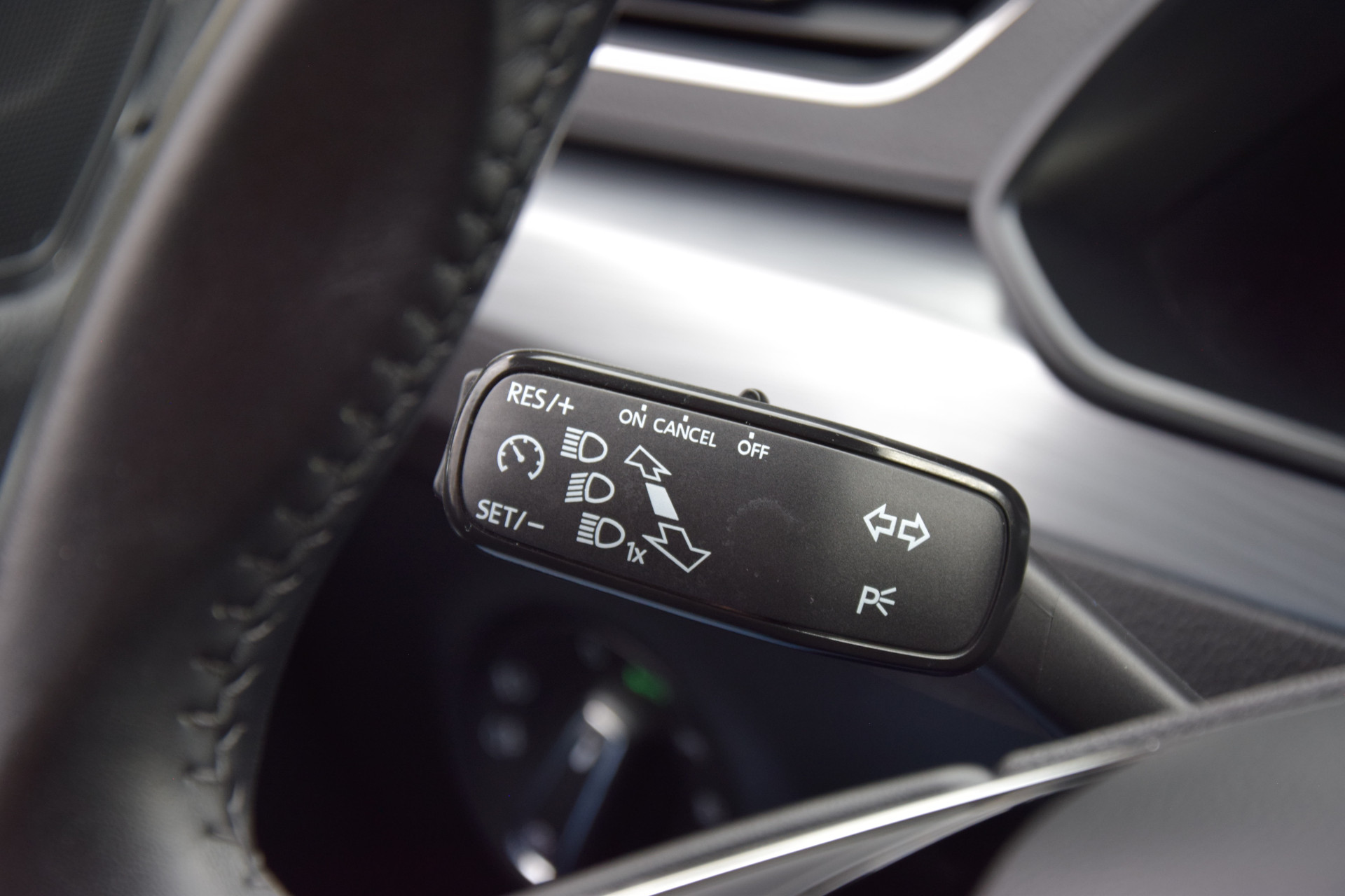 Skoda Superb Combi 1.5 TSI 150PK ACT Business Edition DSG Automaat | Org. NL | BOVAG Garantie | Trekhaak | Lederen Bekleding | Full LED | Apple Carplay/Android Auto | Cruise&Climate Control | afbeelding 29