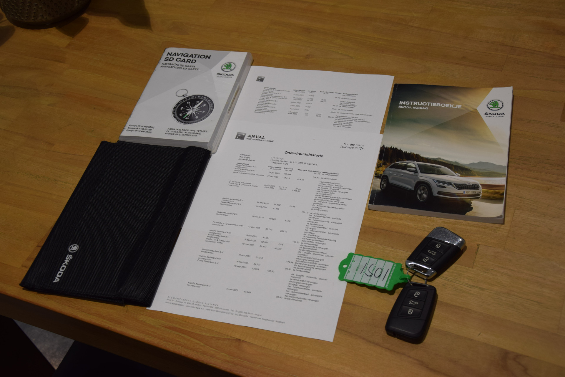Skoda Kodiaq 1.5 TSI 150PK Business Edition DSG Automaat | Org. NL | BOVAG Garantie | Trekhaak | Adaptive Cruise | Elektrische Kofferklep | Camera | Full LED | Half Leder | Stoelverwarming | afbeelding 14