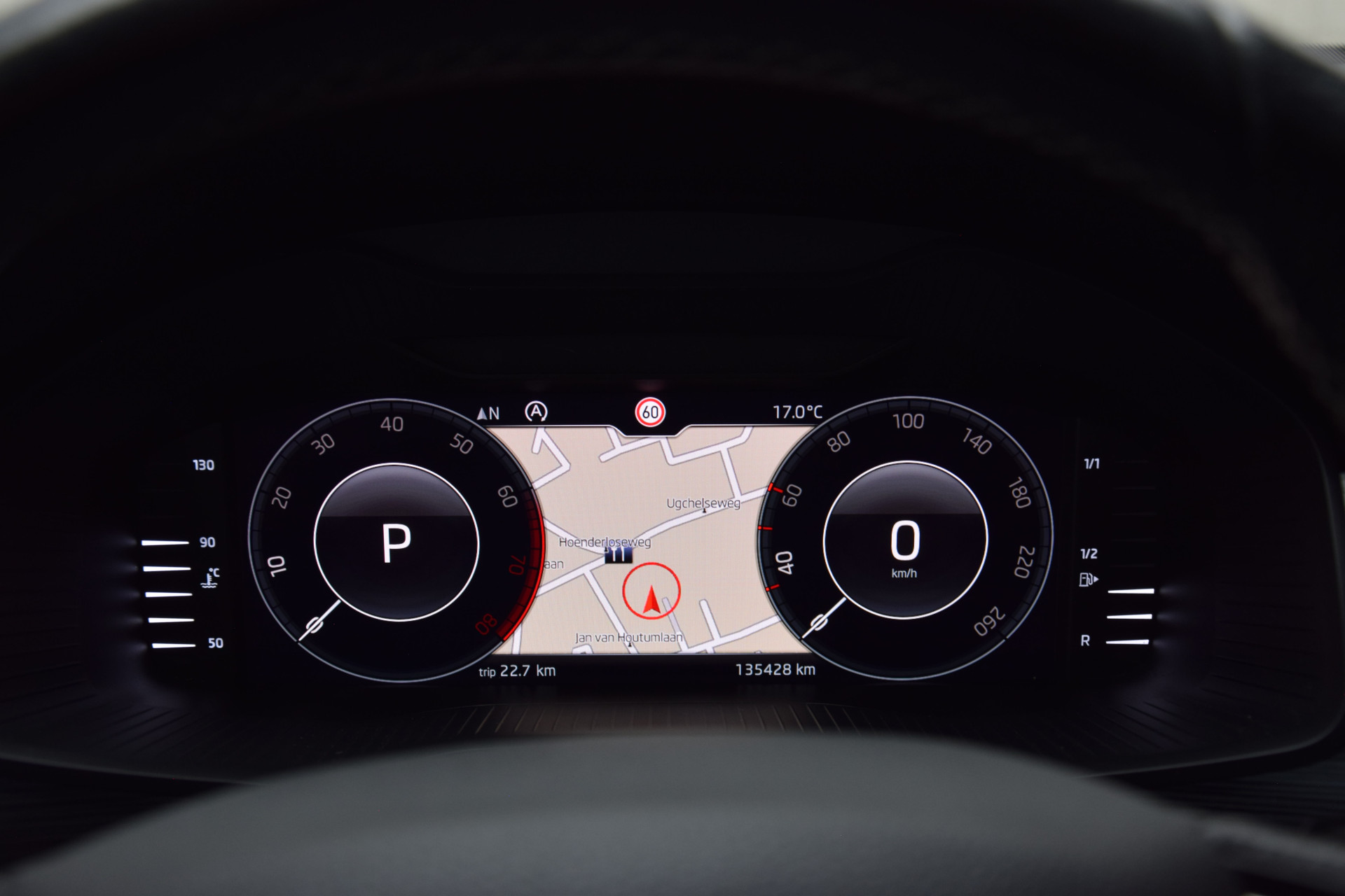 Skoda Kodiaq 1.5 TSI 150PK Business Edition DSG Automaat | Org. NL | BOVAG Garantie | Trekhaak | Adaptive Cruise | Elektrische Kofferklep | Camera | Full LED | Half Leder | Stoelverwarming | afbeelding 15