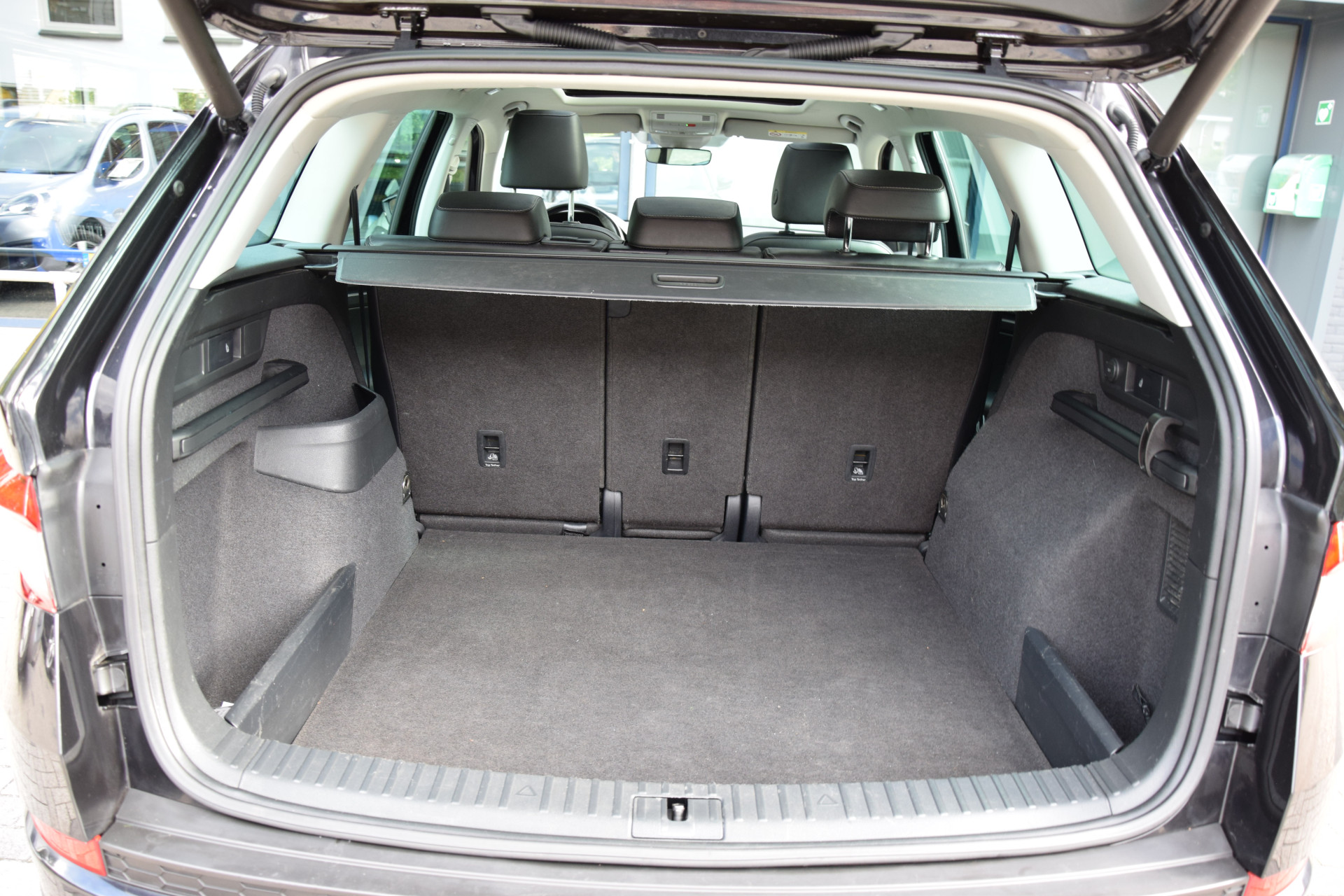Skoda Kodiaq 1.5 TSI 150PK Business Edition DSG Automaat | Org. NL | BOVAG Garantie | Trekhaak | Adaptive Cruise | Elektrische Kofferklep | Camera | Full LED | Half Leder | Stoelverwarming | afbeelding 33